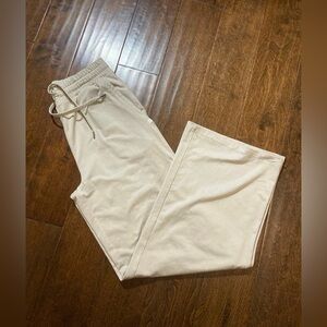 Vuori wide leg Essential Halo pants beige SZ S